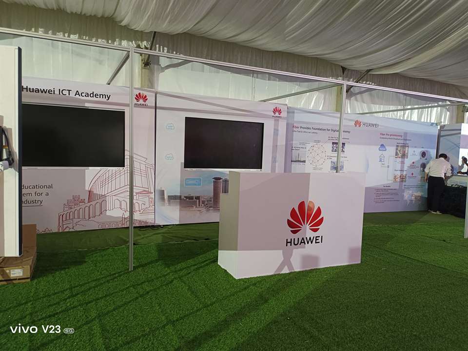 Large format event wall detail repeat